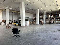 Gul Circle (D22), Warehouse #475688271